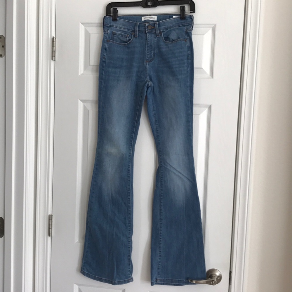 NWOT Banana Republic premium flared Bennet denim